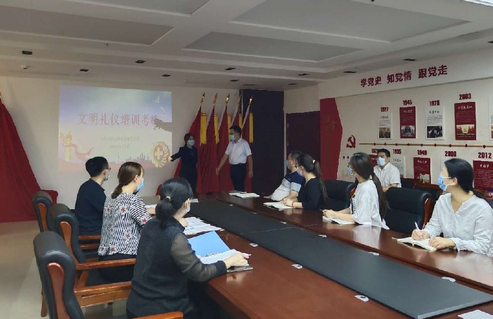 創(chuàng)建文明城市，踐行文明禮儀